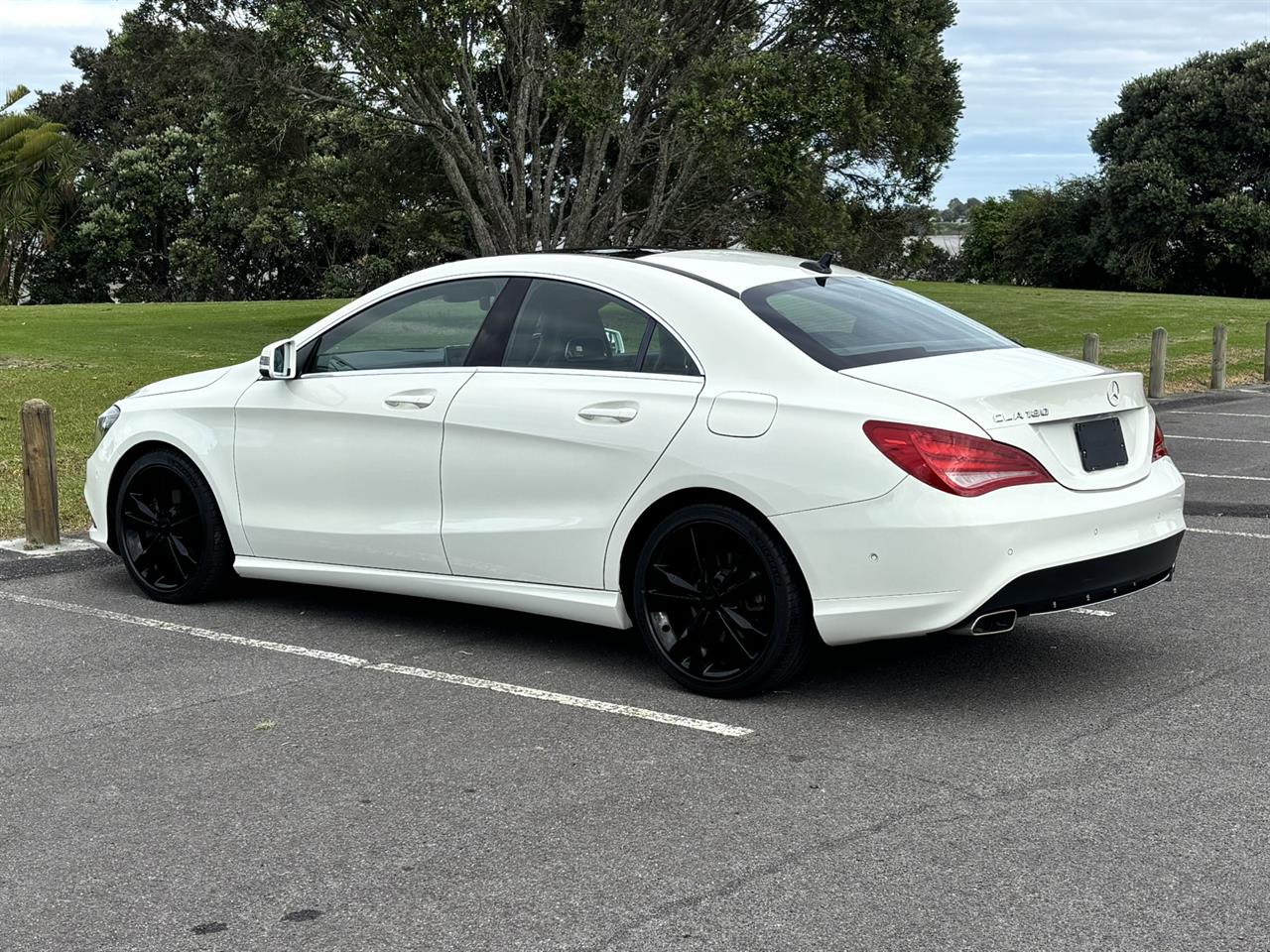 2013 Mercedes-Benz CLA180 Luxury edition Carousel 14