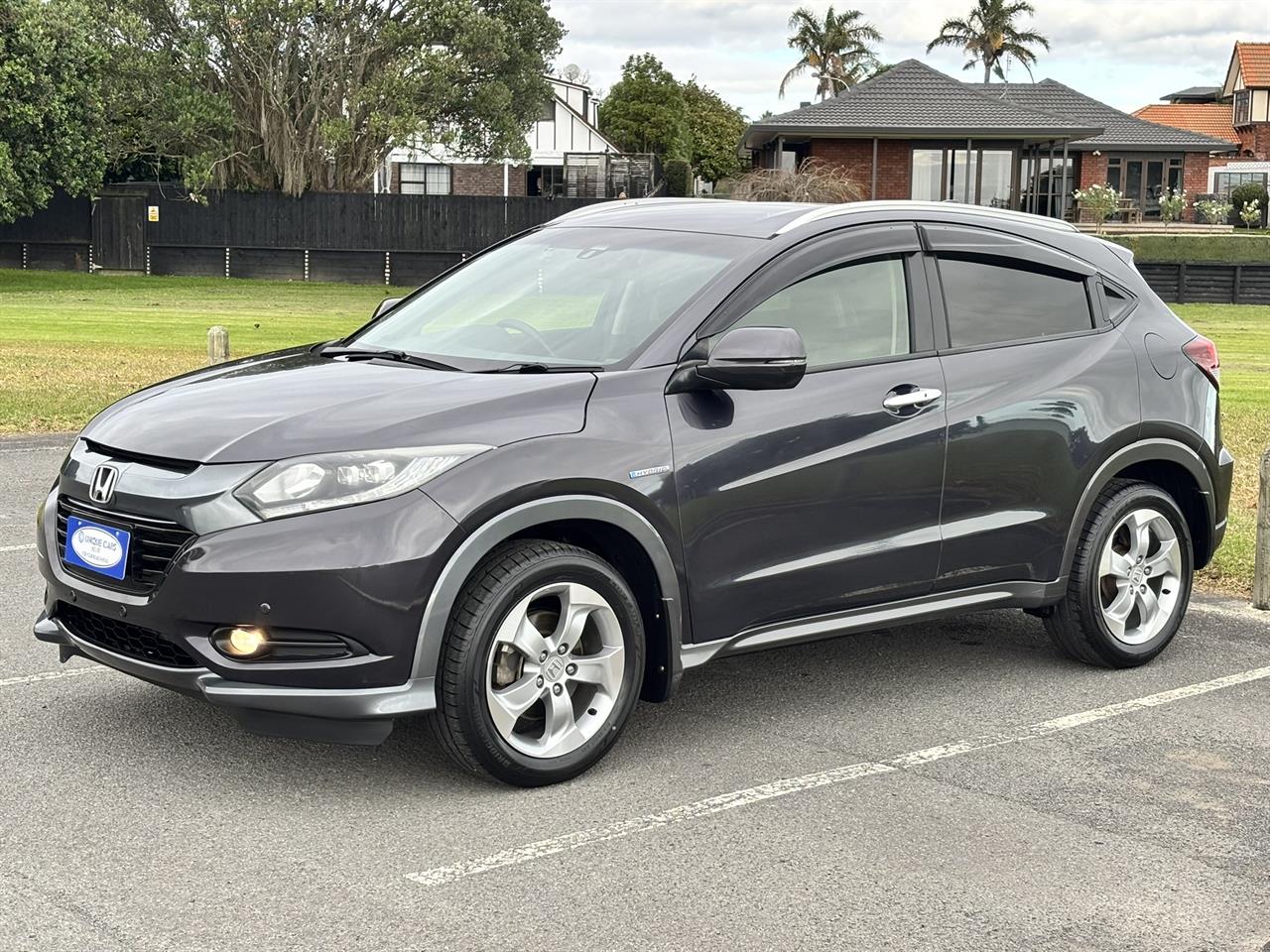 2014 Honda Vezel 1.5X AWD Hybrid Carousel 13