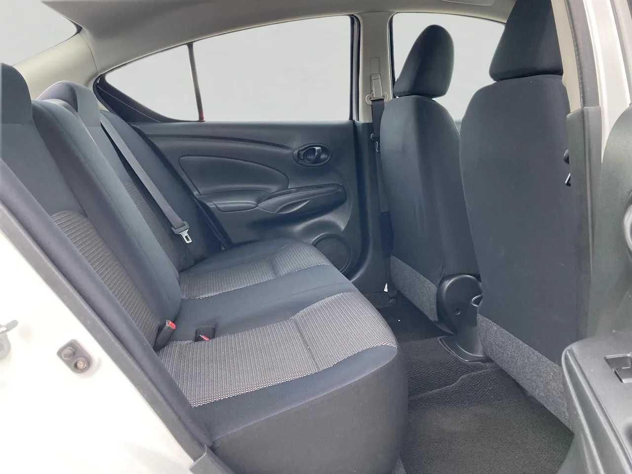 2014 Nissan Latio 1.2S Auto Stop Carousel 6