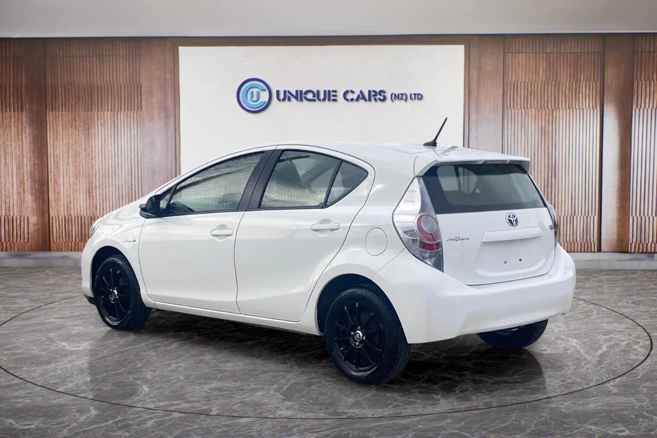 2014 Toyota Aqua 1.5 Type L Hybrid Carousel 15