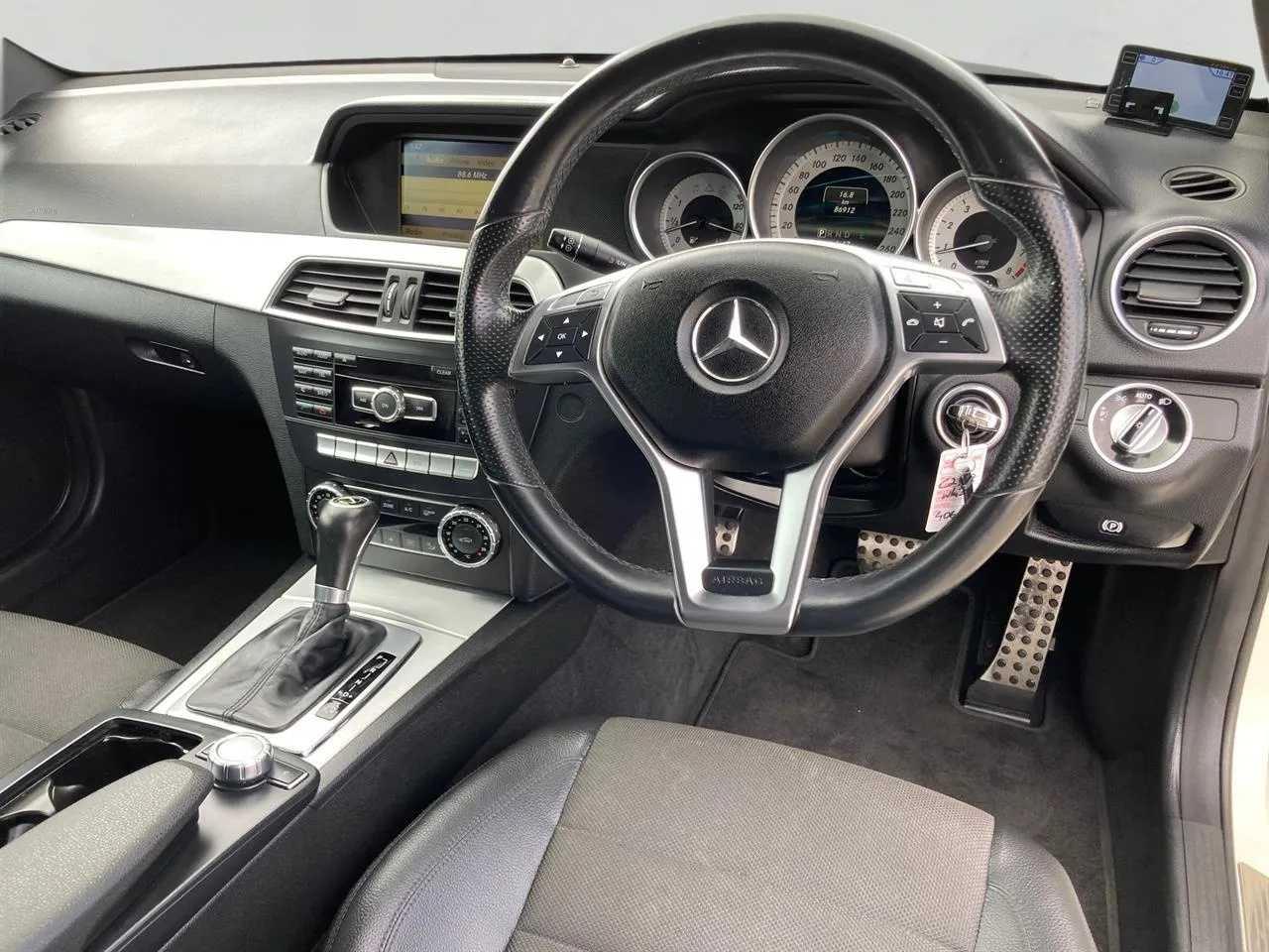 2012 Mercedes-Benz C250 Blue Efficiency Carousel 2