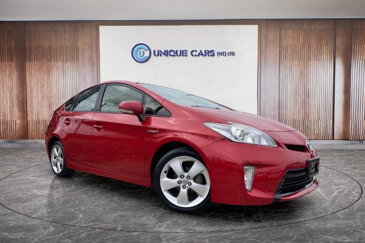 2014 Toyota Prius 1.8 Type S Facelift Carousel 10