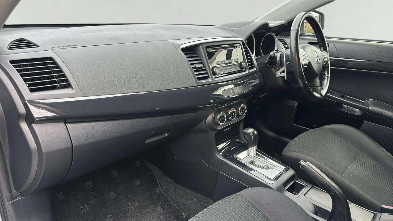 2014 Mitsubishi Galant Fortis Sportsback Carousel 3