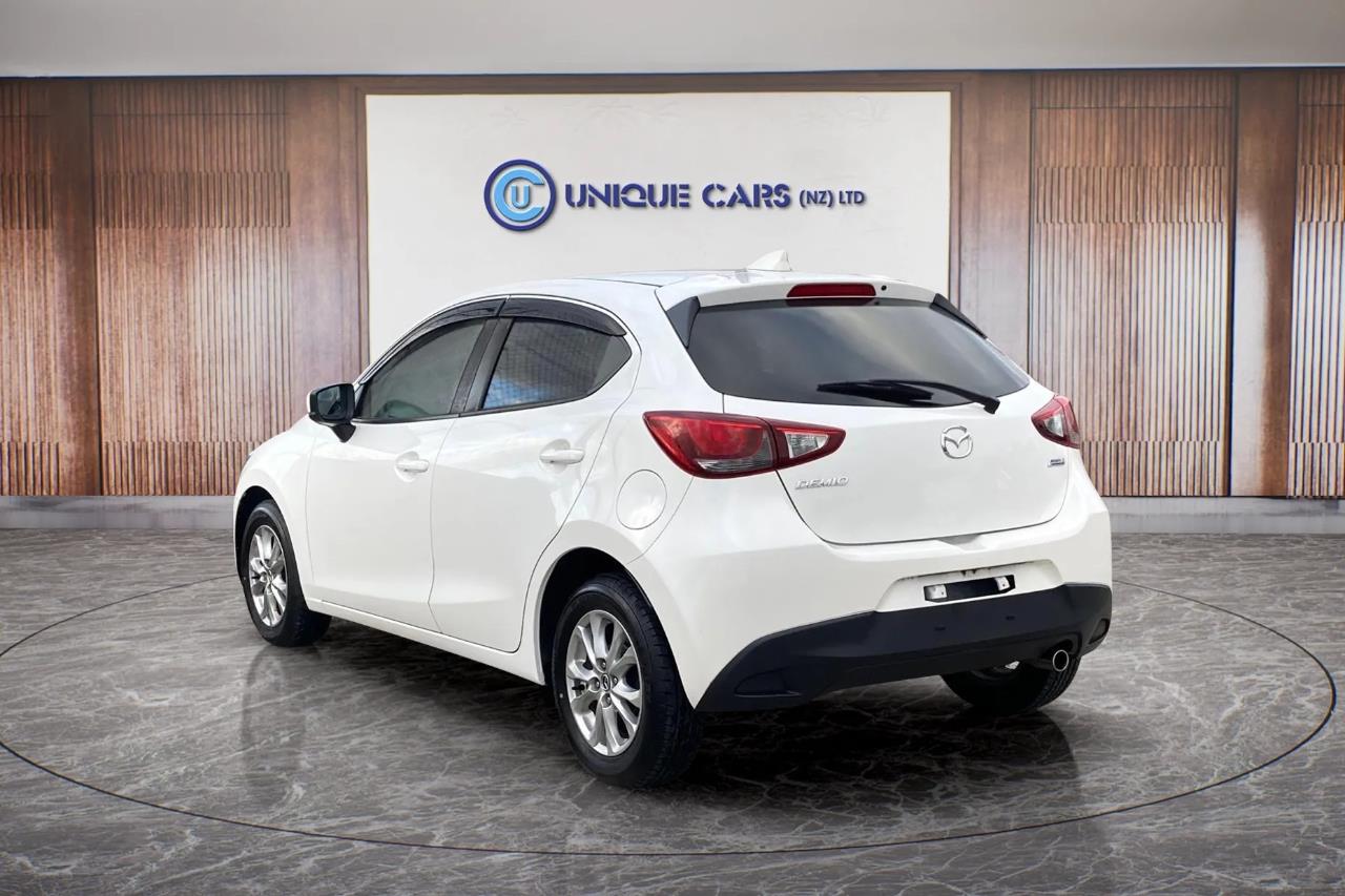 2016 Mazda Demio 1.5 XD Touring Carousel 15