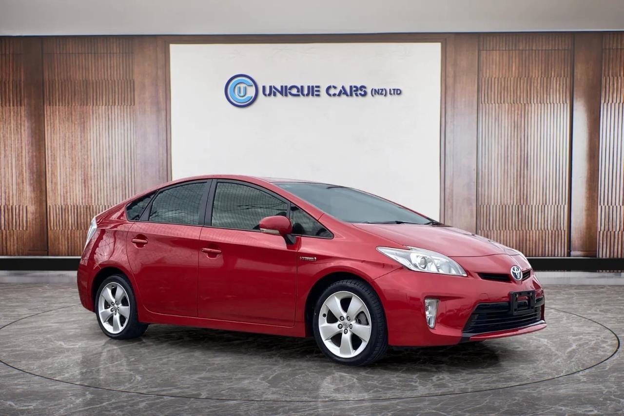 2014 Toyota Prius 1.8 Type S Facelift