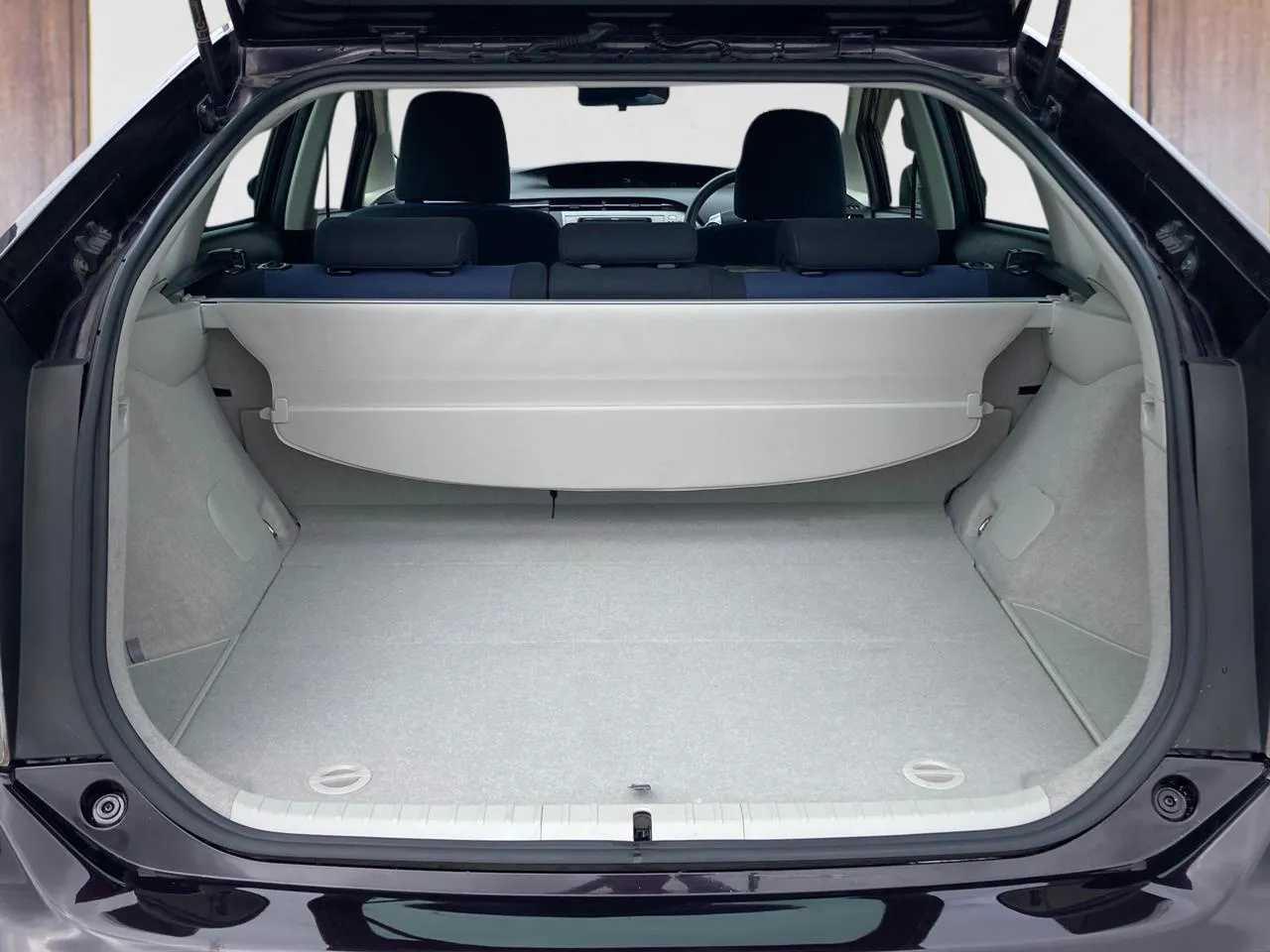2014 Toyota Prius 1.8 Type S Facelift Carousel 7