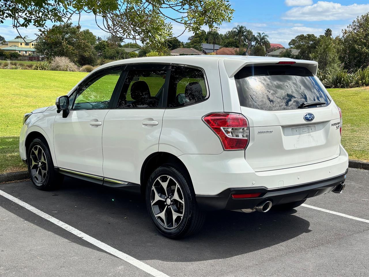 2013 Subaru Forester 2.0 XT Eye Sight Carousel 15