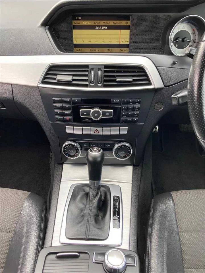 2012 Mercedes-Benz C250 Blue Efficiency Carousel 7