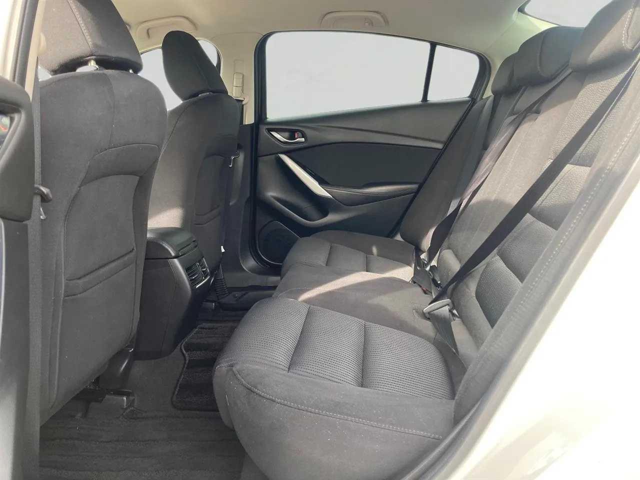 2013 Mazda Atenza XD Package Carousel 5