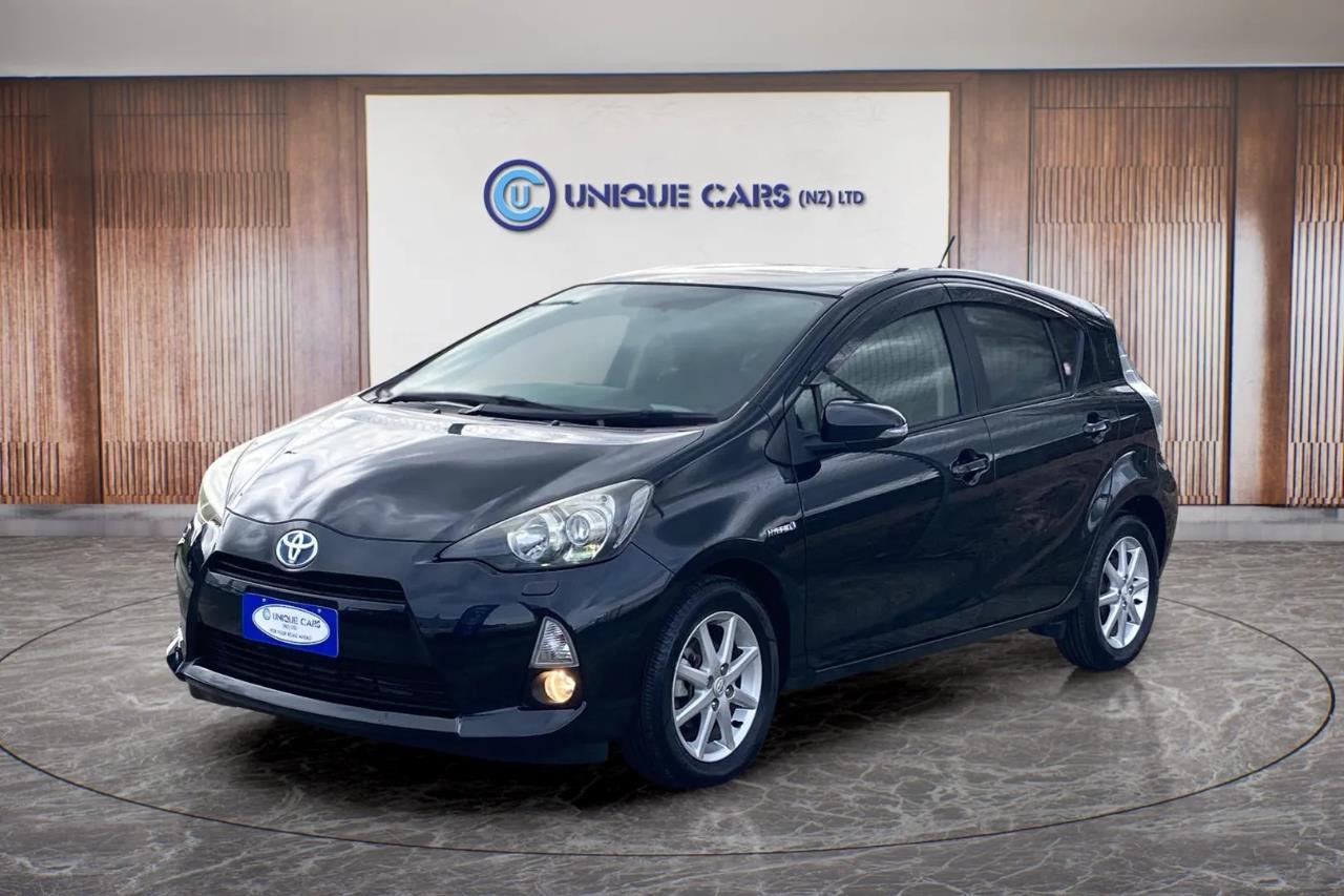 2012 Toyota Aqua Type S with Push Start Carousel 14