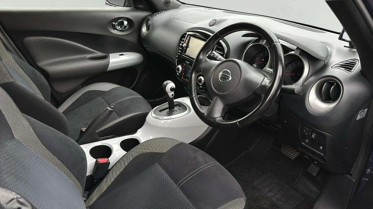 2014 Nissan Juke 15RX Type V Carousel 2