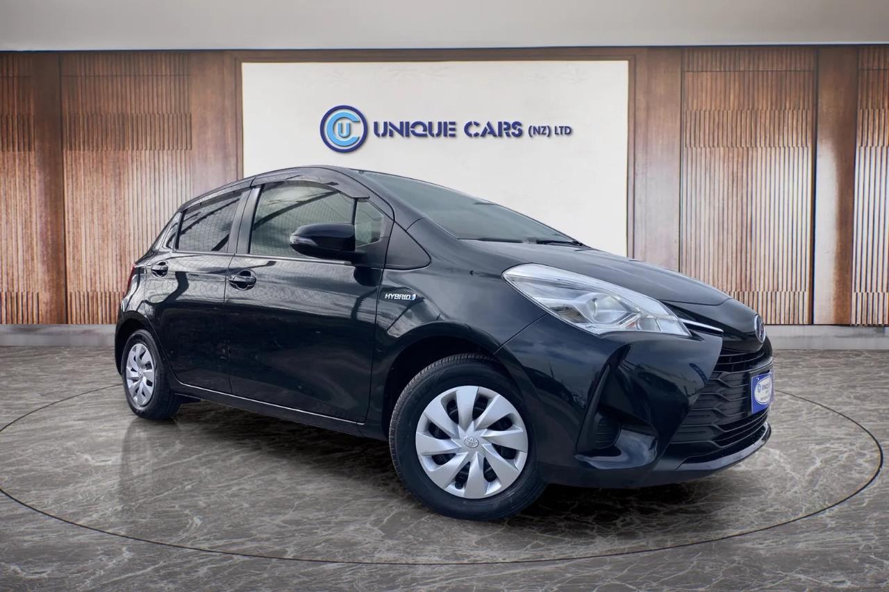 2017 Toyota Vitz 1.5 F Hybrid Carousel 10
