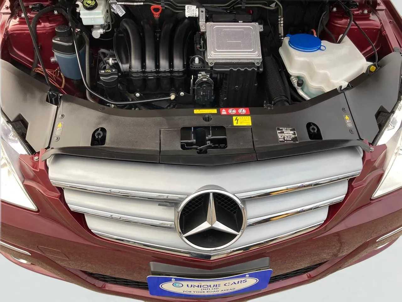 2011 Mercedes-Benz B180 Low Kilometers. Carousel 9