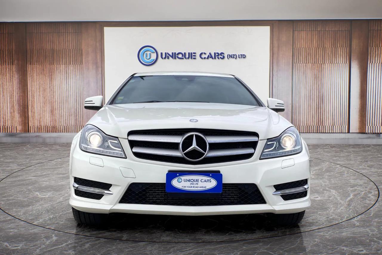 2012 Mercedes-Benz C250 Blue Efficiency Carousel 12
