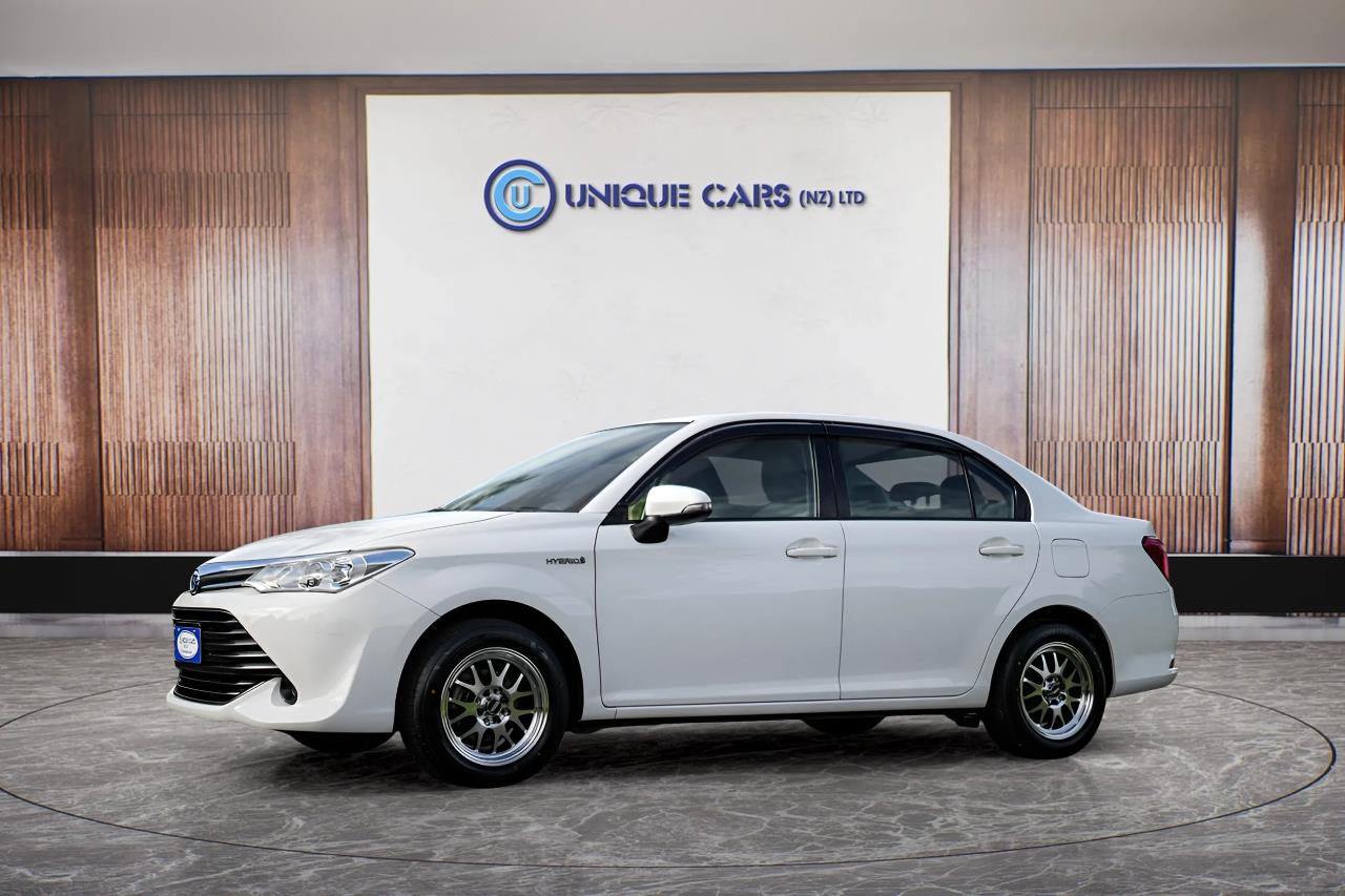 2017 Toyota Corolla Axio 1.5X Facelift Carousel 14