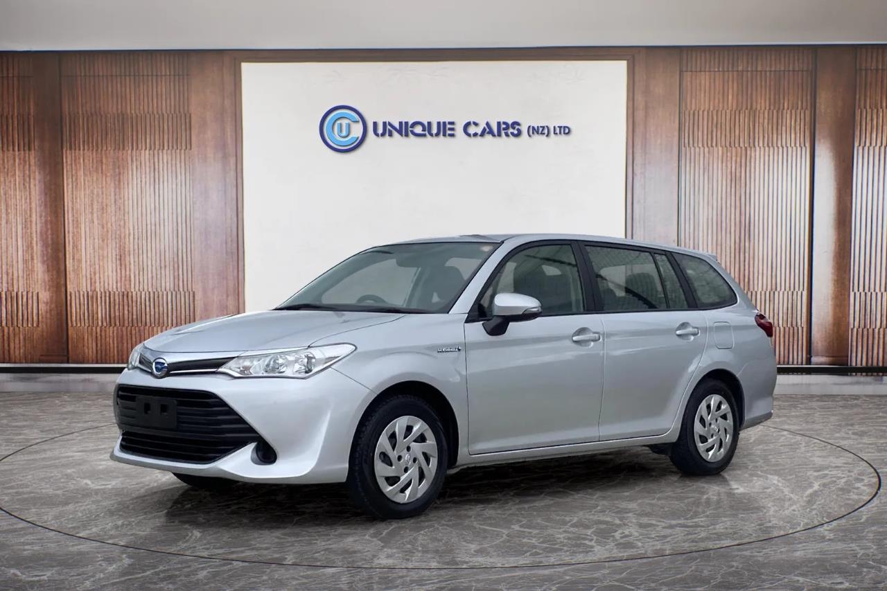 2017 Toyota Corolla Fielder 1.5G Hybrid Carousel 14