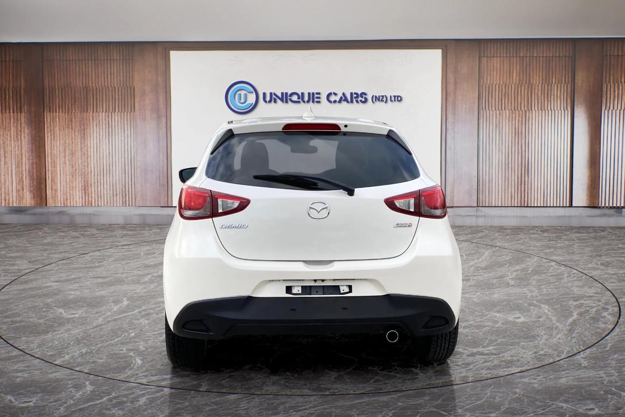 2016 Mazda Demio 1.5 XD Touring Carousel 16