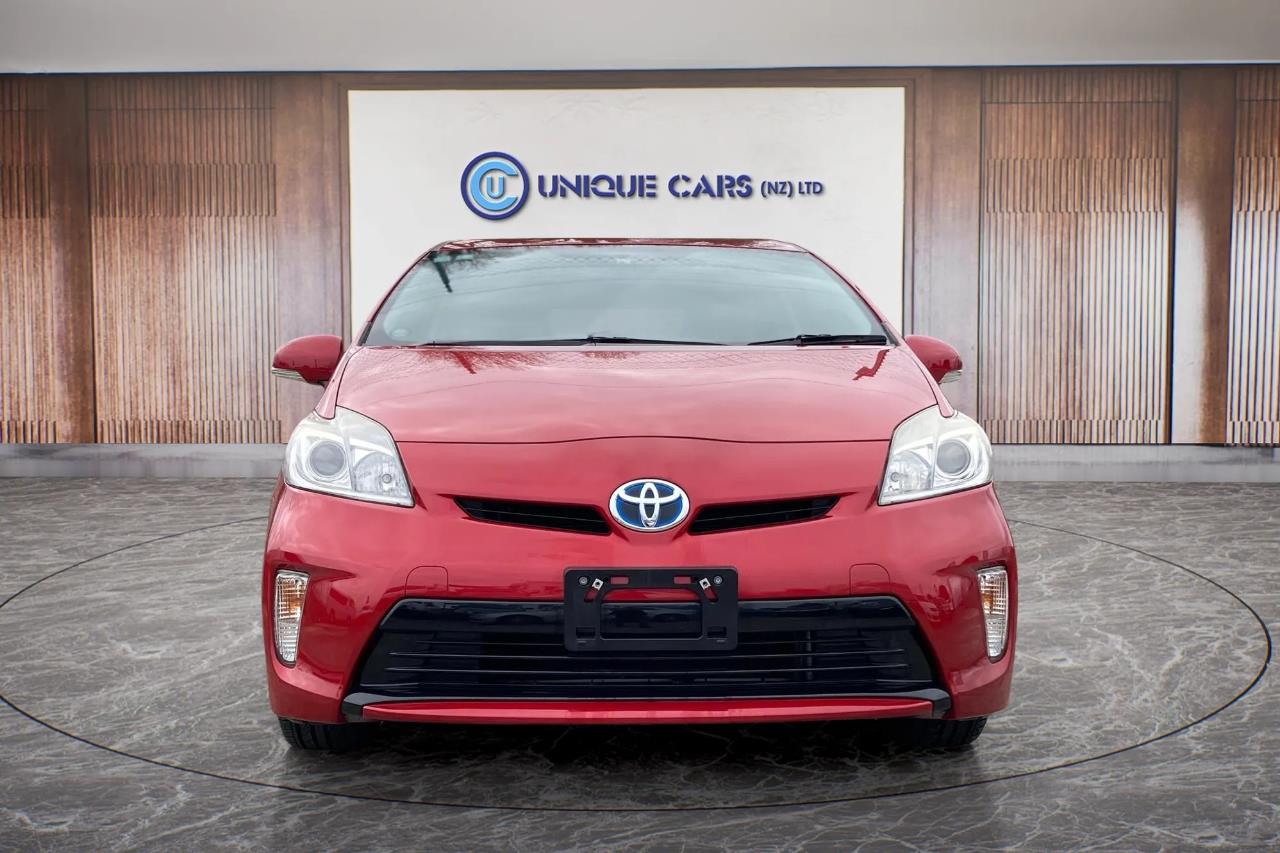 2014 Toyota Prius 1.8 Type S Facelift Carousel 12