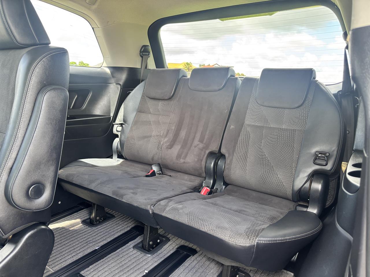 2015 Toyota Estima 2.4 Aeras Facelift Carousel 5