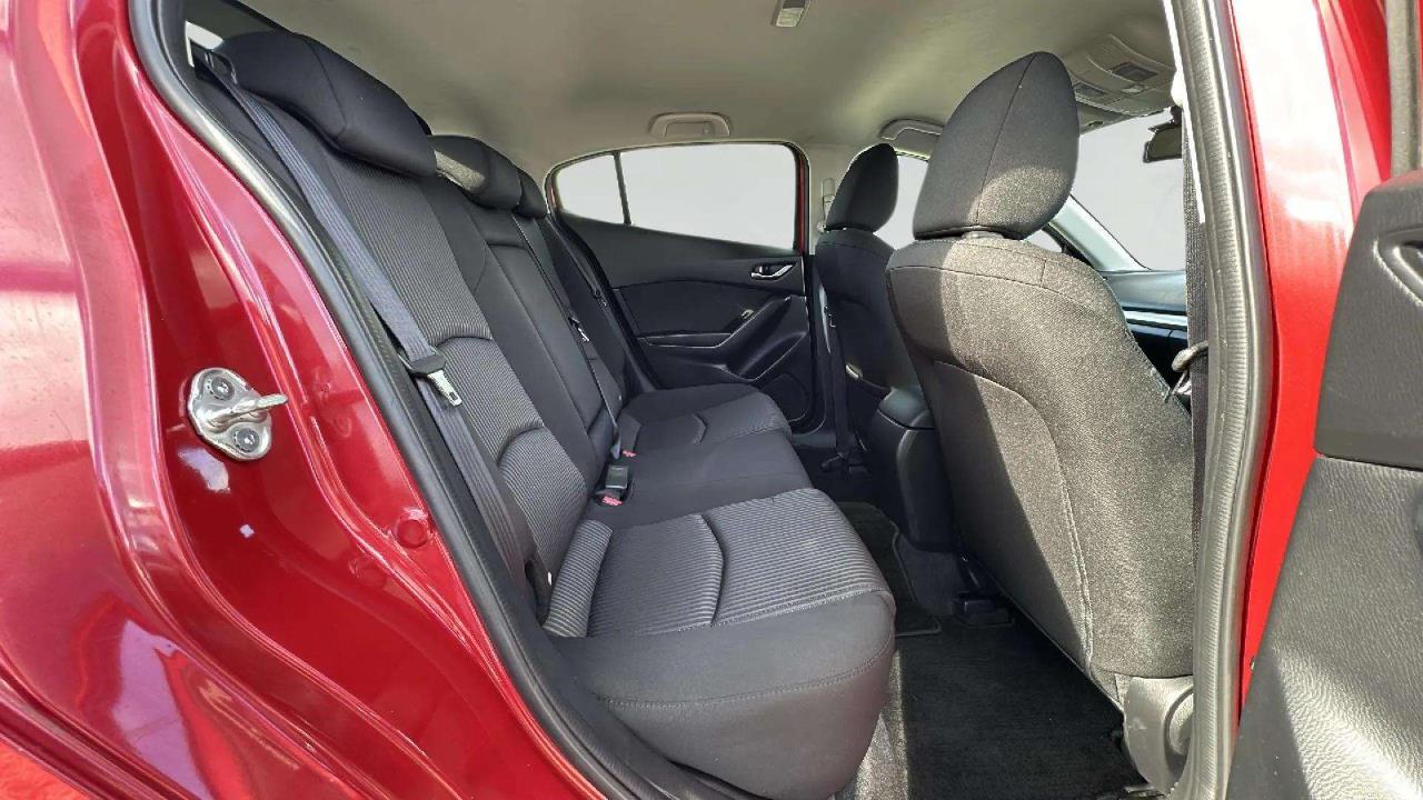 2013 Mazda Axela 20S Skyactic with i-Stop Carousel 6