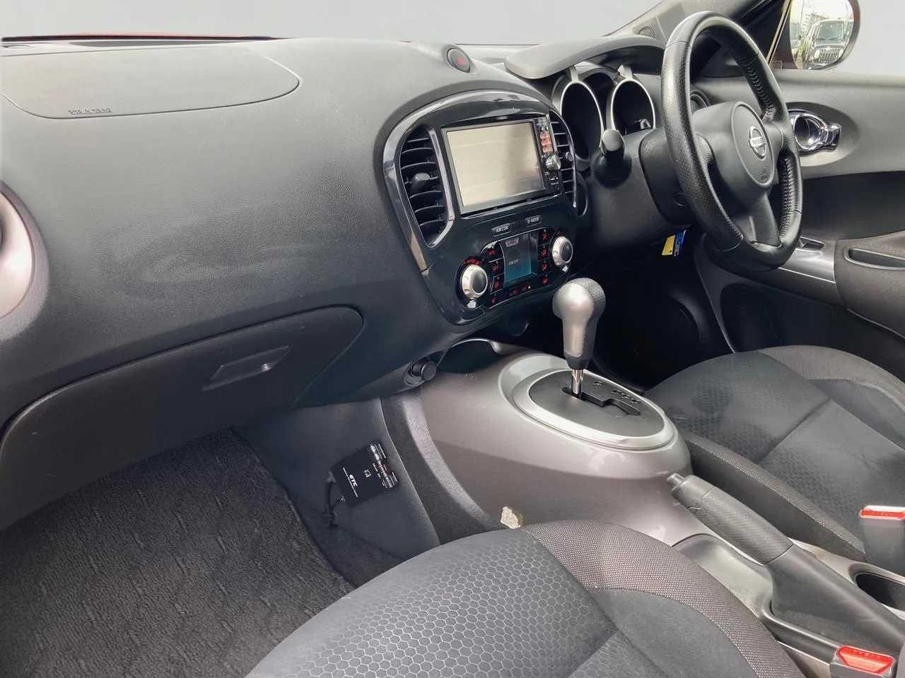 2011 Nissan Juke 16GT Type V Carousel 3