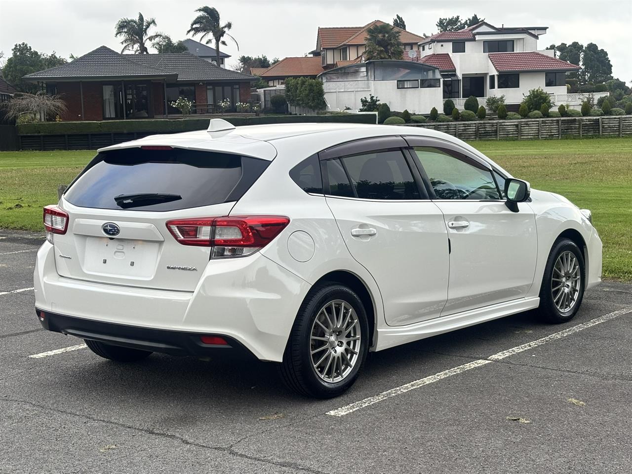 2016 Subaru Impreza 2.0 I S EYESIGHT Carousel 1