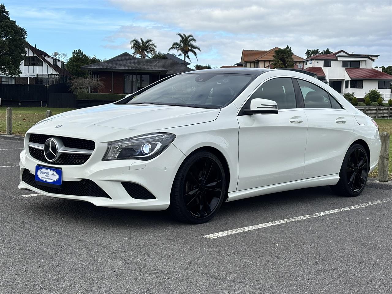 2013 Mercedes-Benz CLA180 Luxury edition Carousel 13