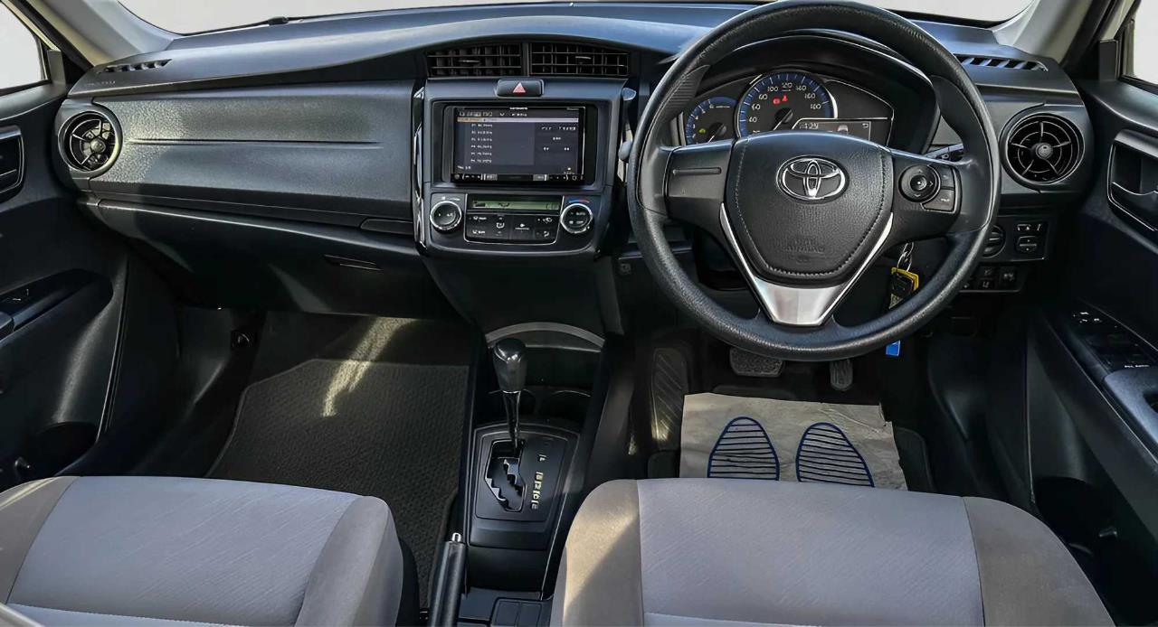 2017 Toyota Corolla Axio 1.5X Facelift Carousel 1