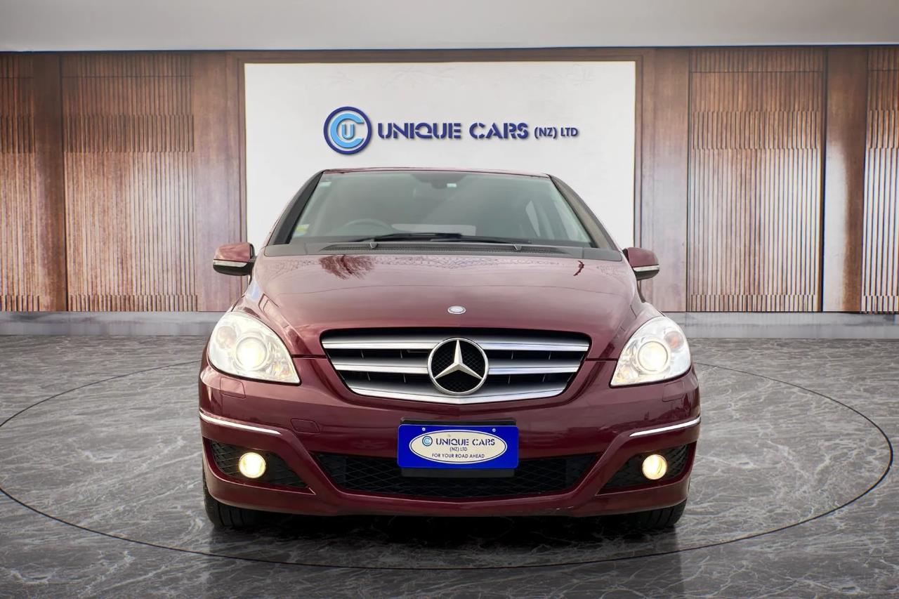 2011 Mercedes-Benz B180 Low Kilometers. Carousel 12