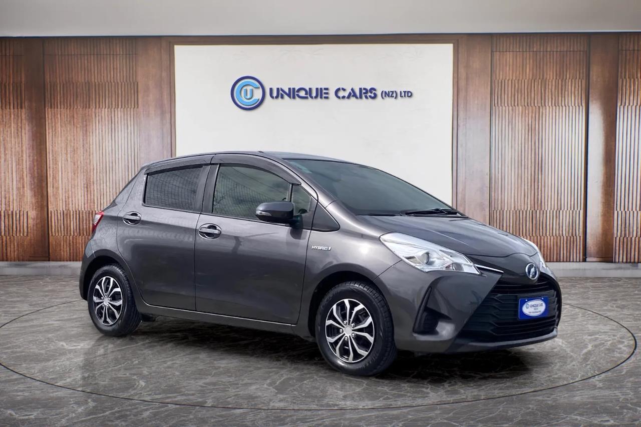 2017 Toyota Vitz 1.5 F Hybrid