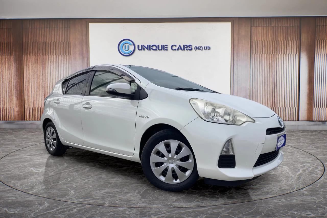 2012 Toyota Aqua 1.5 Type G Hybrid Carousel 10