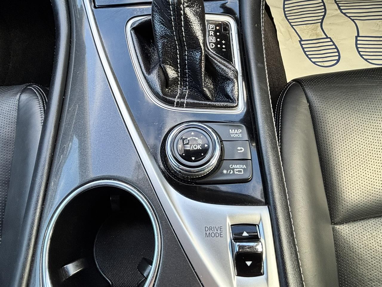 2015 Nissan Skyline 350GT Hybrid Carousel 9
