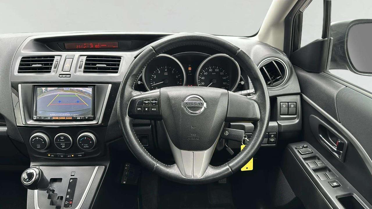 2015 Nissan Lafesta 2.0 Highway Star Carousel 8