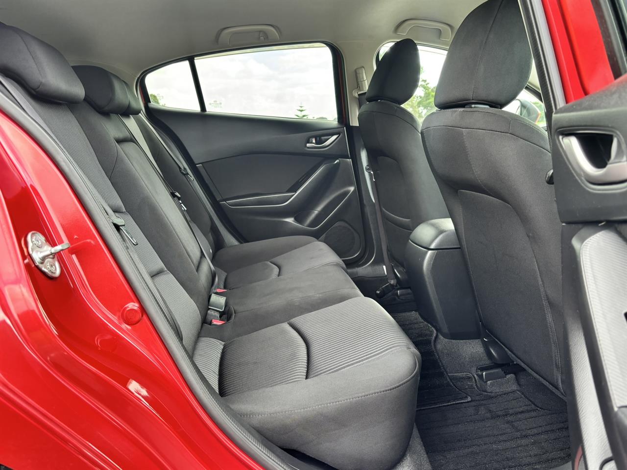 2015 Mazda Axela 15S Skyactiv Carousel 6