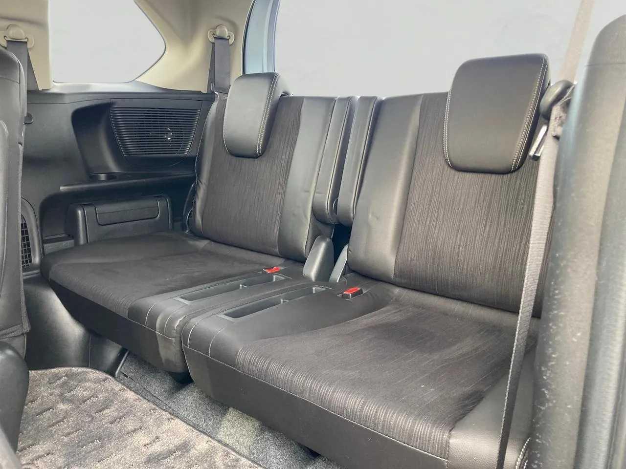 2013 Honda Freed 1.5 Hybrid Flexi Package Carousel 5