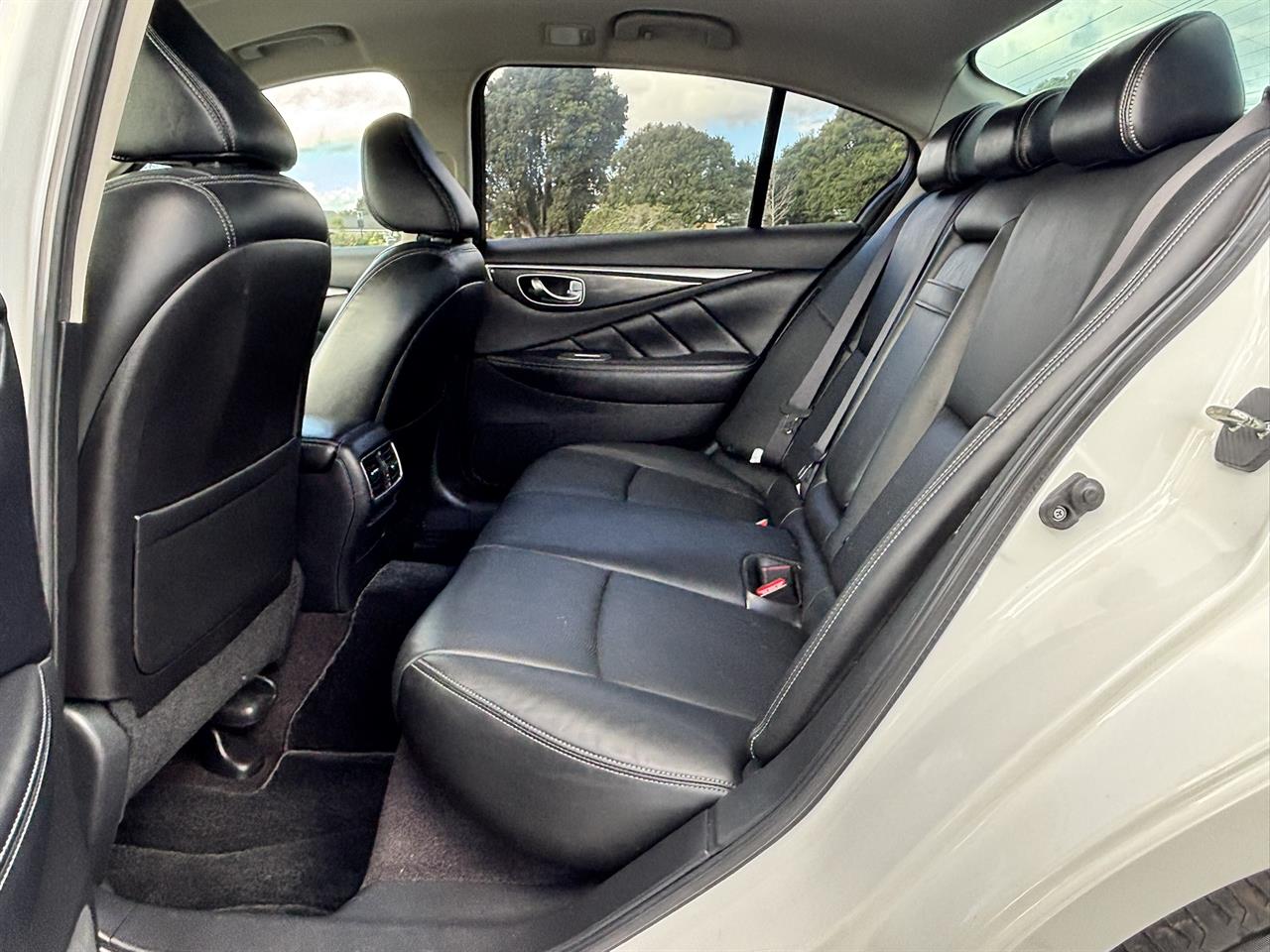 2015 Nissan Skyline 350GT Hybrid Carousel 6
