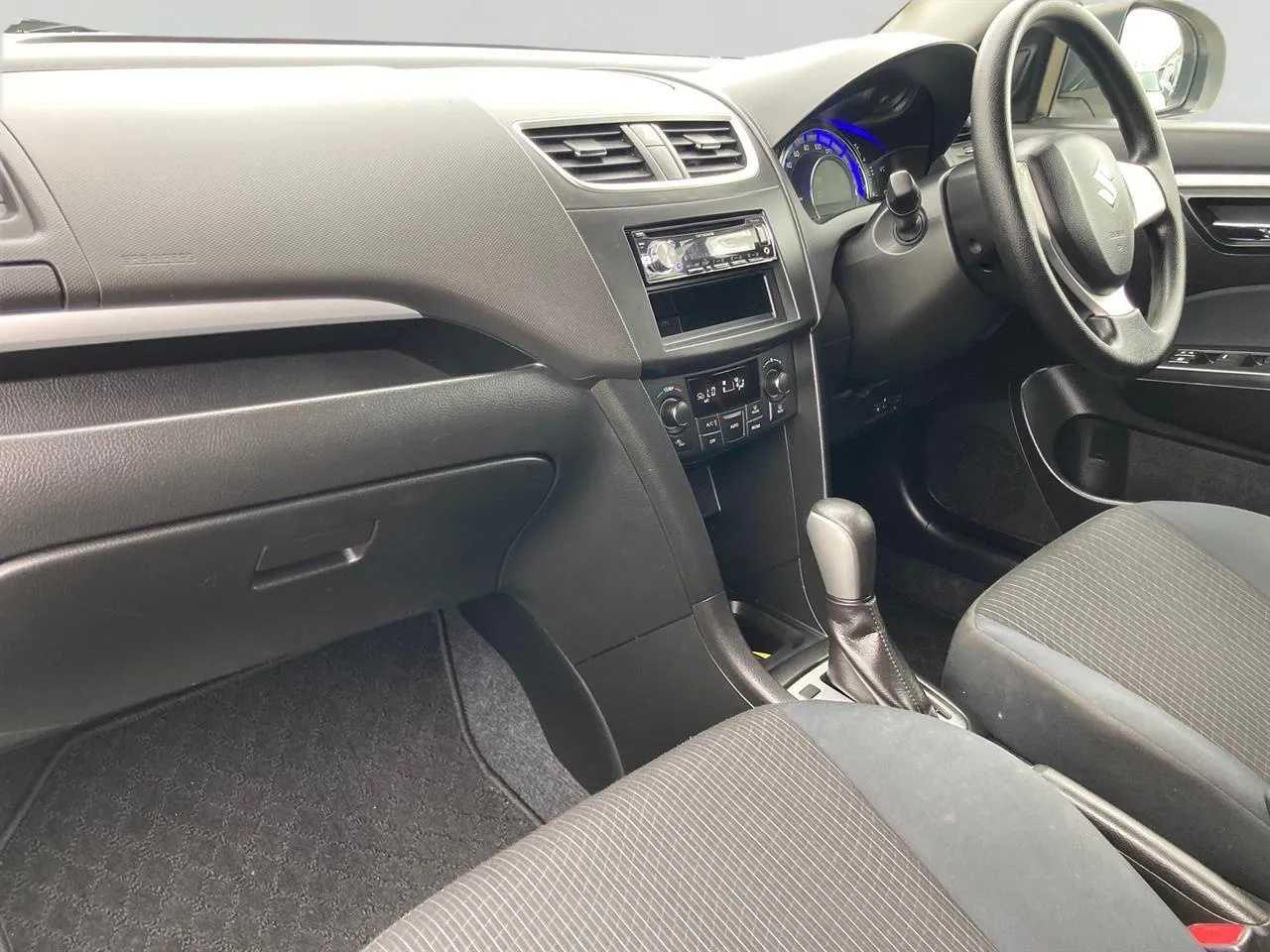2016 Suzuki Swift 1.2 XG Idling Stop Carousel 3