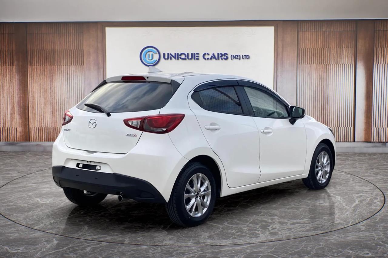 2016 Mazda Demio 1.5 XD Touring Carousel 17