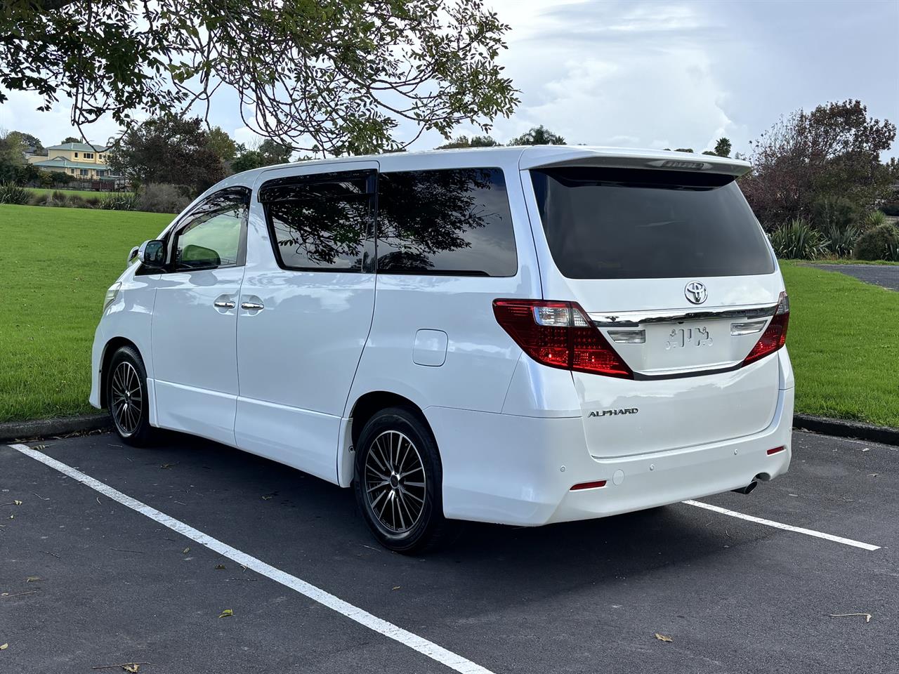 2012 Toyota Alphard 240S 7 Seater Carousel 13