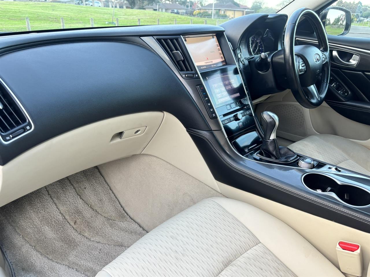 2016 Nissan Skyline 20 GT-t Carousel 3