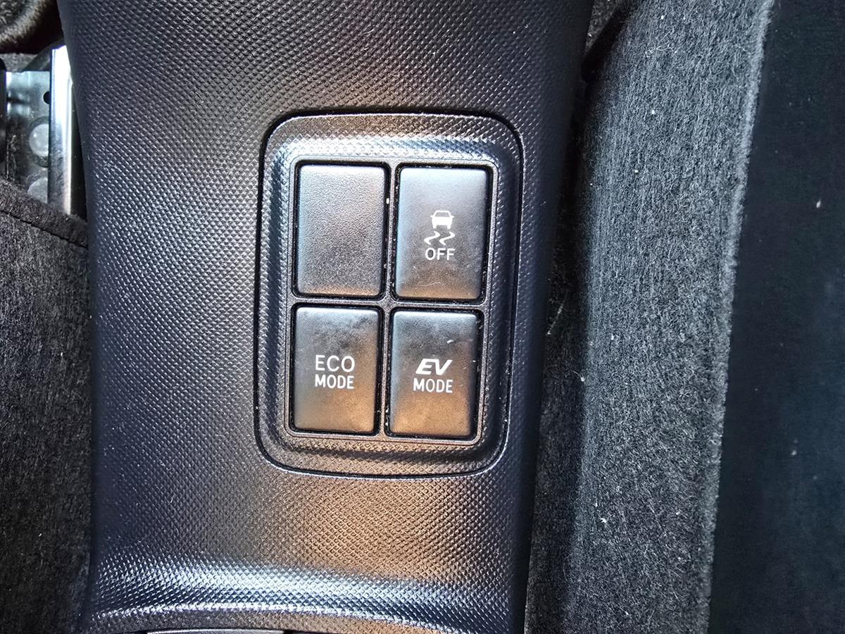 2014 Toyota Aqua **X-Urban**Push Start**Machine Face Factory Mags**Reversing Camera**Keyless Entry** Carousel 11