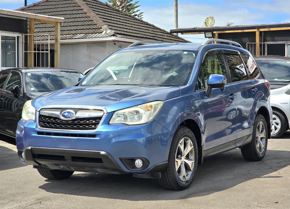 2015 Subaru Forester **AWD**Adaptive Cruise Control**Reversing Camera**Push Start**Elelctric Seats**Factory Alloys** Carousel 2