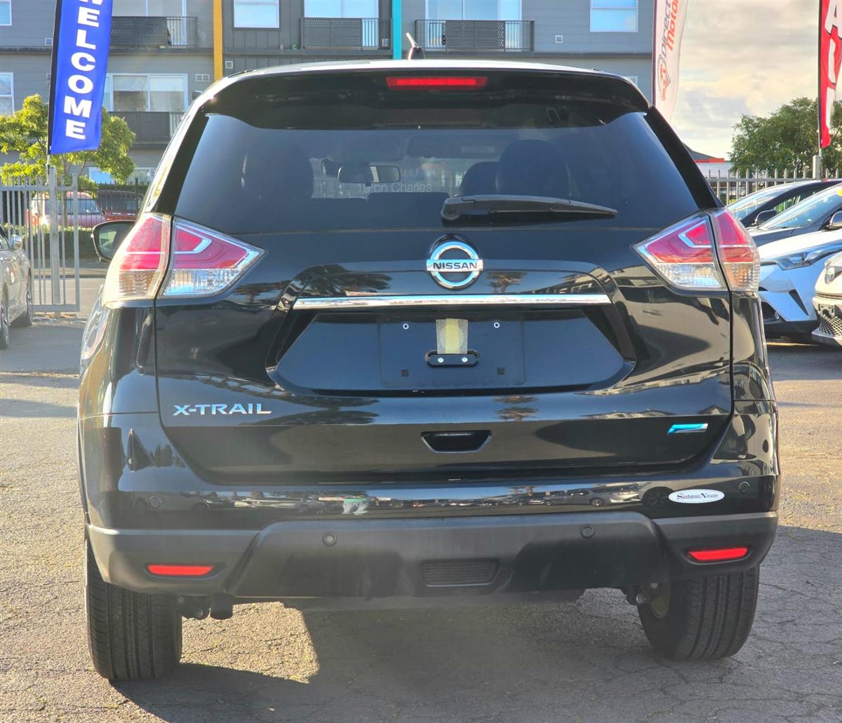 2015 Nissan X-Trail **7 Seater**360 Reversing Camera**Cruise Control**Leather & Heating Seats**Factory Alloys**Fog Lights**Auto Start & Stop**Parking Sensors** Carousel 7
