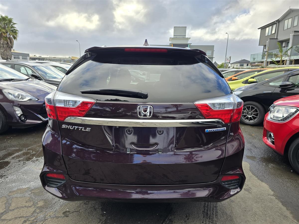 2015 Honda Shuttle **Z Sensing****Hybrid**Cruise Control**Heating & Half Leather Seats**Push Start**Factory Alloys**Reversing Camera** Carousel 10
