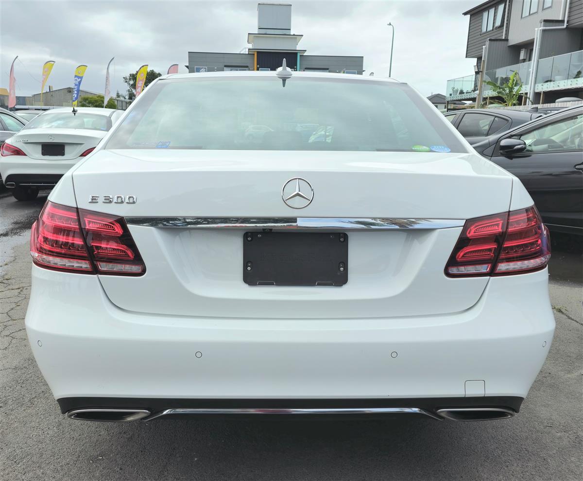 2015 Mercedes-Benz E 300 **Cruise Control**Electric Seats**Reversing Camera** Carousel 7