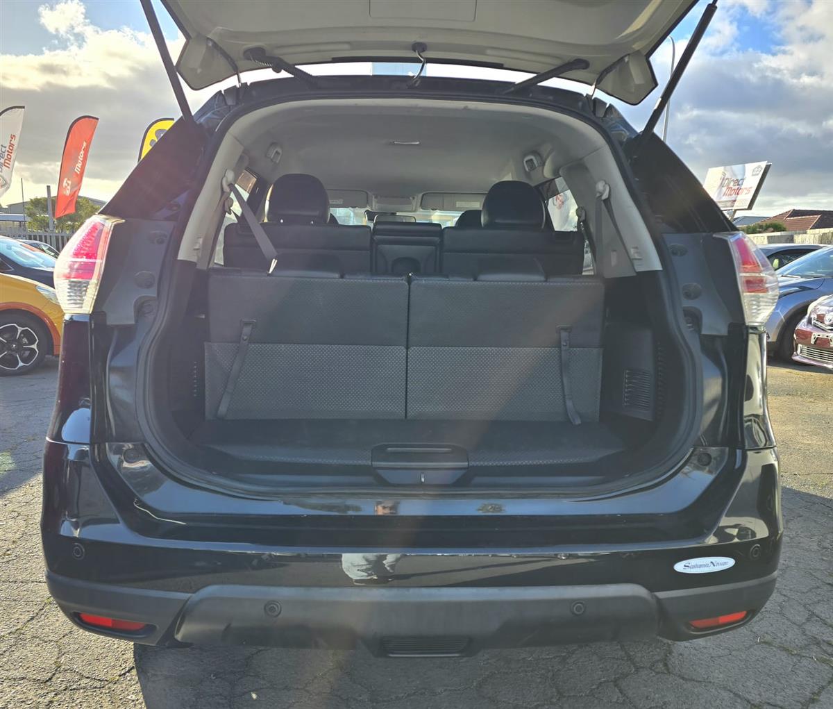 2015 Nissan X-Trail **7 Seater**360 Reversing Camera**Cruise Control**Leather & Heating Seats**Factory Alloys**Fog Lights**Auto Start & Stop**Parking Sensors** Carousel 8