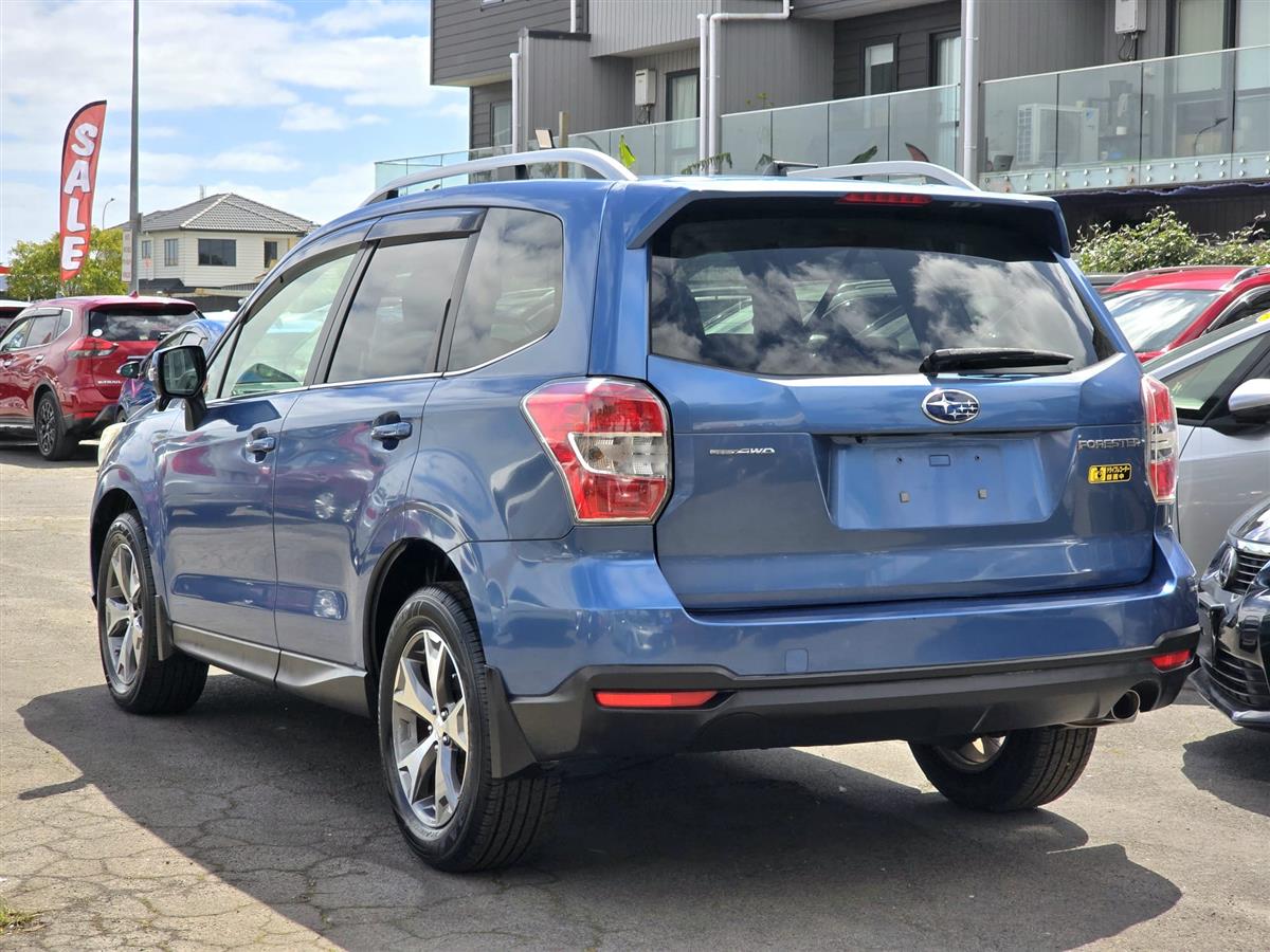 2015 Subaru Forester **AWD**Adaptive Cruise Control**Reversing Camera**Push Start**Elelctric Seats**Factory Alloys** Carousel 6
