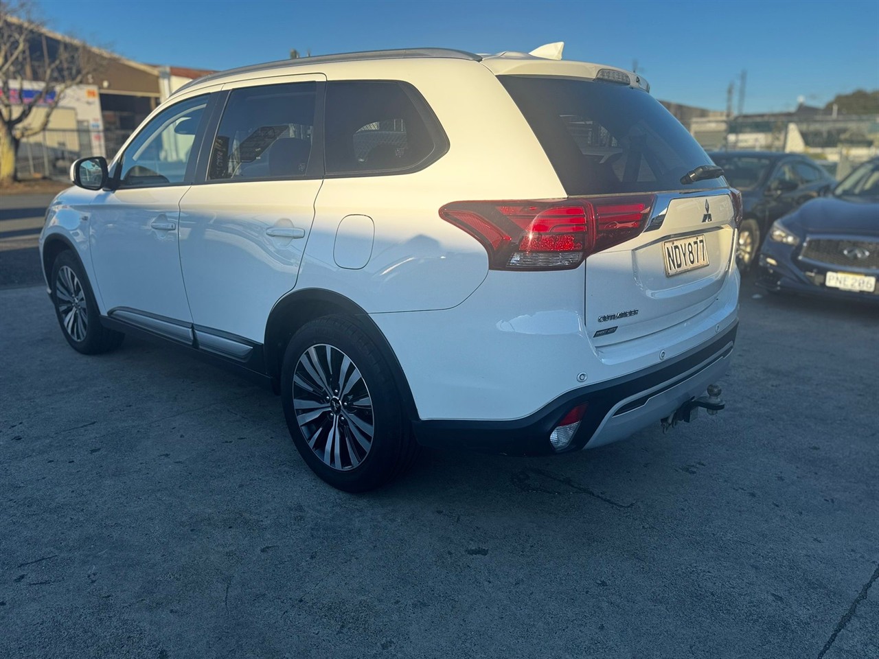 2020 Mitsubishi Outlander Carousel 4