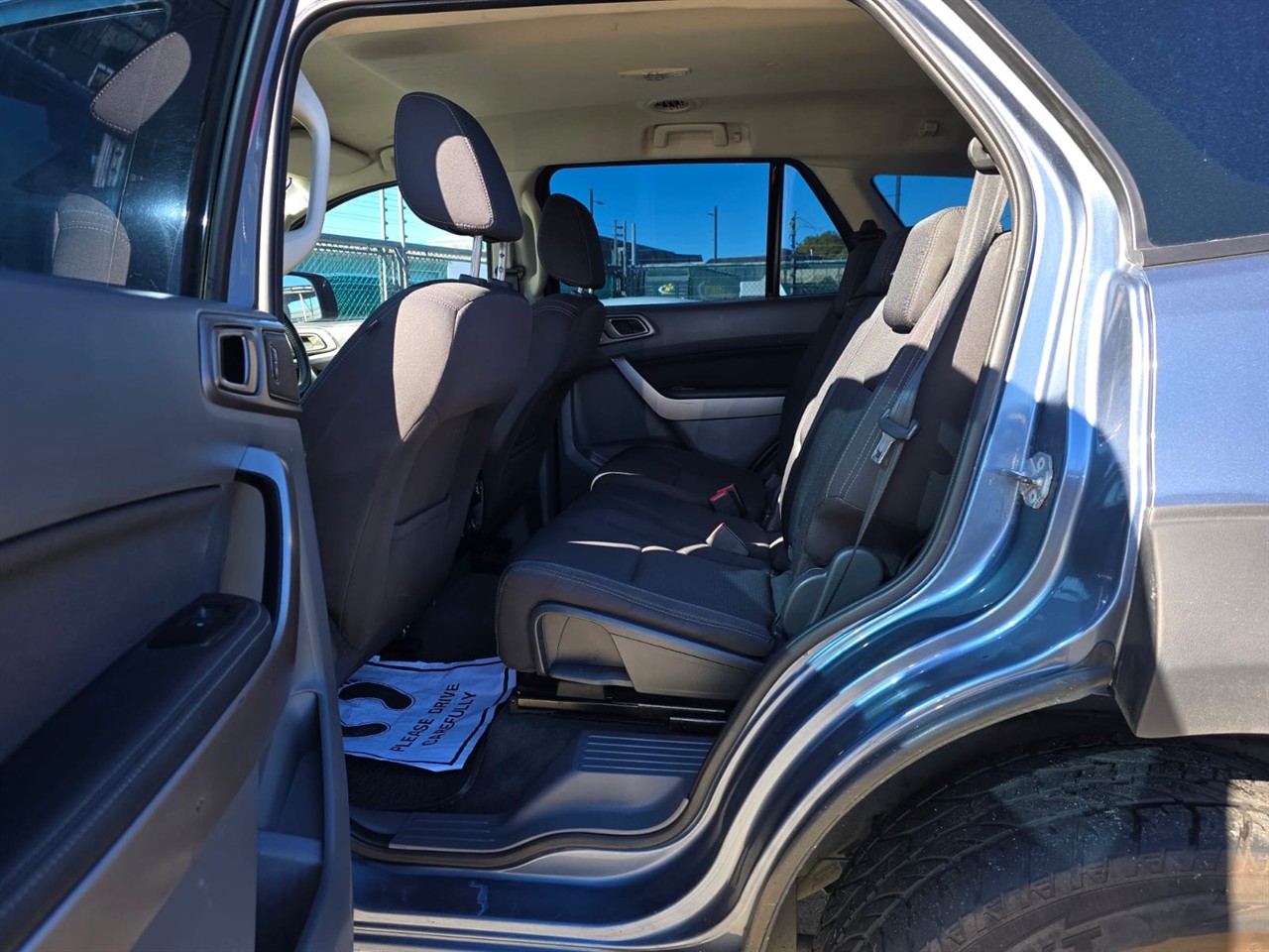 2016 Ford EVEREST Carousel 6