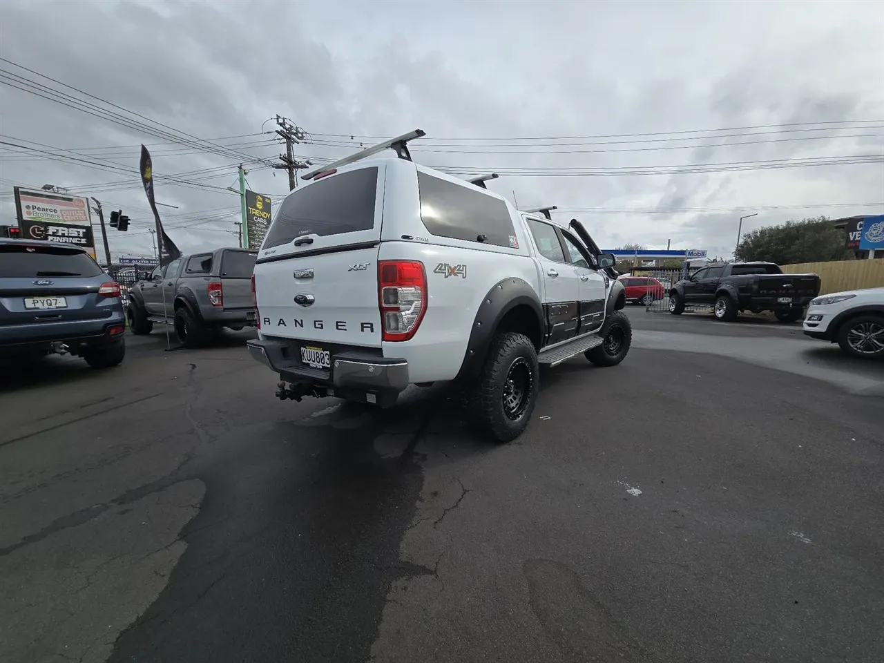 2017 Ford Ranger XLT DOUBLE CAB W/SA Carousel 3